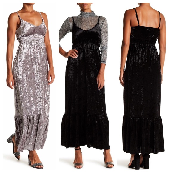 Romeo & Juliet Couture Dresses & Skirts - ROMEO & JULIET COUTURE Velvet Maxi Dress